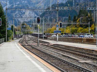 V Švici se je iztiril vlak, podrobnosti še niso znane