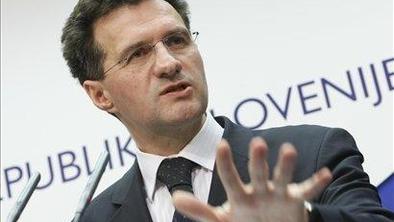 Cvikl predstavil delovni program vlade za leto 2009