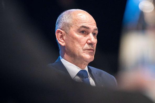 Janša: V EU lahko pride do 15 milijonov beguncev