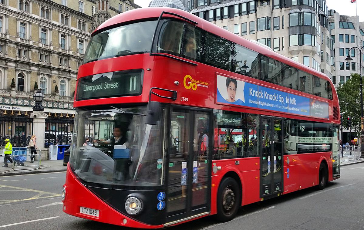 London Bus | Foto Srdjan Cvjetović