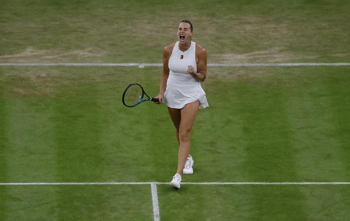 Wimbledon Arina Sabalenka | Arina Sabalenka je po preobratu v obeh nizih prišla do zmage nad Emmo Raducanu. | Foto Reuters