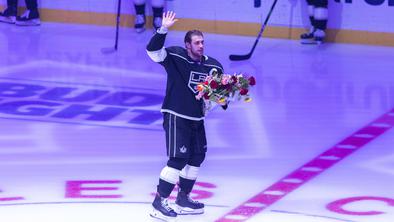 Kopitar je ostal brez končnice NHL, a večer je bil kljub vsemu zanj poseben #video