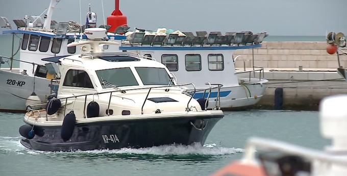 Ribiški inšpektorji bodo hrvaške ribiče v Piranskem zalivu odslej nadzirali z novim in sodobnim inšpekcijskim čolnom. | Foto: Planet TV
