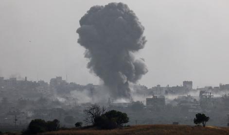 Izrael v napadu na šolo v Gazi ubil 30 ljudi, še sto je ranjenih