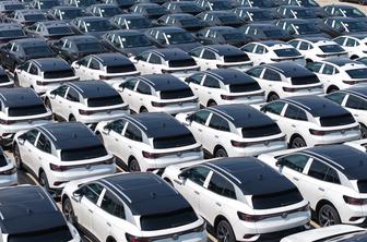 Kaj sledi? Volkswagnu se je tržni delež na Kitajskem prepolovil.