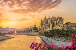 Počitnice 2026: na Majorko z letalom vsak dan