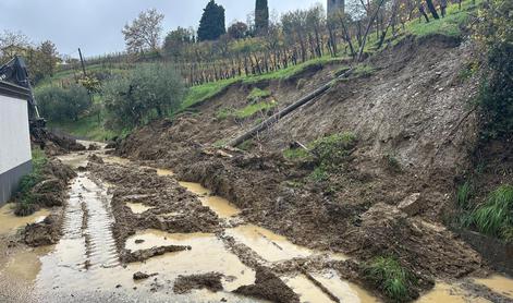 To so posledice današnjega neurja #foto