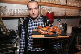 Burgerji iz ljubljanskega Asa imajo zdaj svoj lokal (foto)
