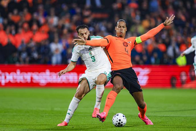 Nizozemska, Virgil van Dijk, Alžirija | Alžirci so premagali Nizozemce. | Foto Guliverimage