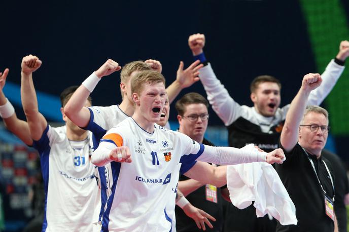 Islandija Francija Rokomet | Rokometaši Islandije so priredili veliko presenečenje, saj so do tega kroga neporaženo Francijo ugnali kar za +8. | Foto Reuters