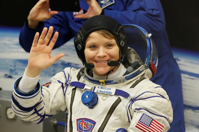 Anne McClain astronavtka Nasa | Anne McClain naj bi se na vesoljski sprehod odpravila 8. aprila, in sicer s kanadskim astronavtom Davidom Saint-Jacquesom. | Foto Reuters