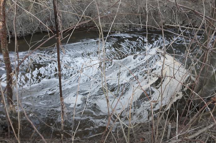 Kemis Moravče Termit odpadki | Pitna voda v Moravčah je neoporečna, so sporočili z okoljskega ministrstva. Župan Moravč je na drugi strani opozoril, da je omenjena analiza zavajajoča. | Foto Ljudska iniciativa Moravče