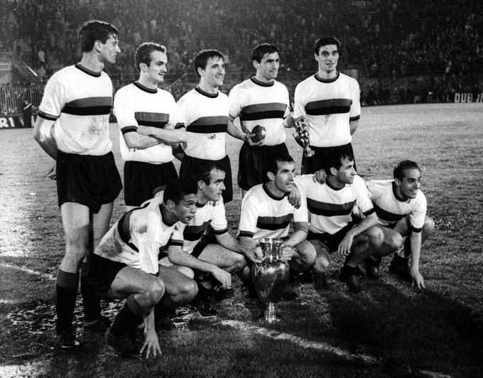 Leta 1965 je Benfica izgubila finale pokala državnih prvakov na San Siru proti Interju (0:1). Takrat je Lizbončane vodil romunski trener Elek Schwartz. Gol za Milančane (na sliki) je dal Brazilec Jair. | Foto: Guliverimage/Vladimir Fedorenko