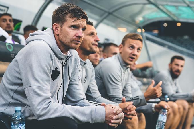 Maribor je v drugi polčas krenil odločneje, a nato kmalu prejel še dva zadetka. | Foto: Grega Valančič/Sportida