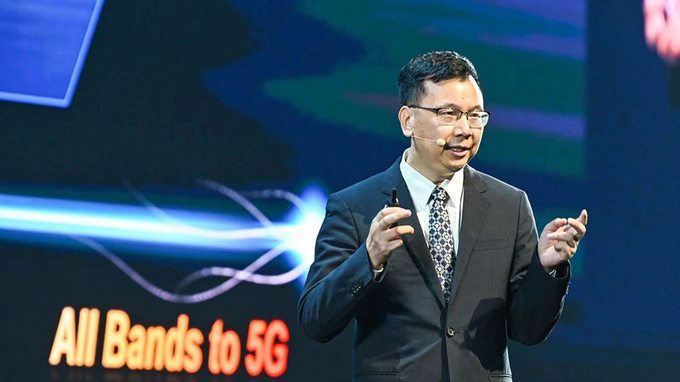 Jang Čaobin: Prihodnost kliče po evoluciji vseh pasov v 5G. | Foto: Huawei