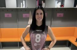 Izkušena blokerka se vrača domov