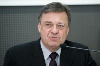 Jankovič zaradi pisanja Financ ob mandatarstvo?