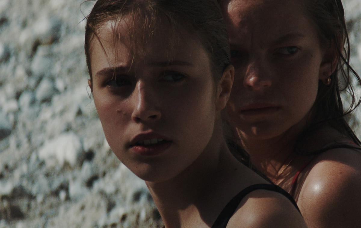 Little Trouble Girls | Jara Sofija Ostan in Mina Švajger v prvem celovečernem filmu režiserke Urške Djukić | Foto arhiv SPOK Films