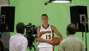 Biedrinš ostaja pri Golden State Warriors