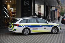 slovenska policija, policija, policijsko vozilo