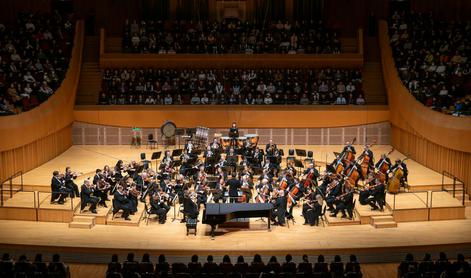 Orkester Slovenske filharmonije navdušil v Aziji