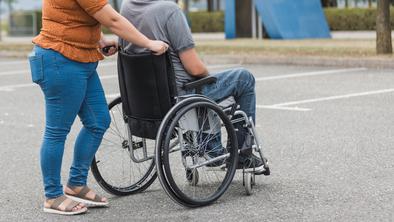 Izkoristili osebne asistente in jih premalo plačali
