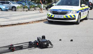 Policisti prijeli voznika, ki je napadel ekipo RTV