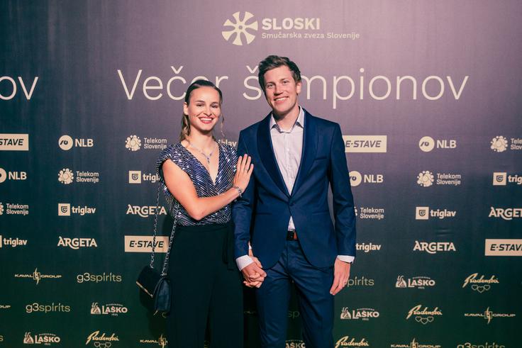 Nika in Aljaž Vodan ne skrivata, da sta srečno zaljubljena. | Foto: Mediaspeed
