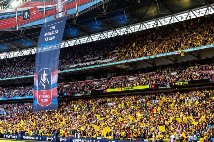 navijači Wembley | Angleži bodo počasi začeli vračati gledalce na nogometne stadione, na finalu pokala FA sredi maja naj bi jih bilo na Wembleyju lahko že 21.000. | Foto Guliverimage