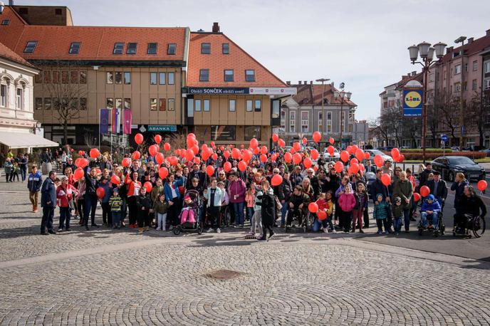 Rdeči baloni | Pohod z rdečimi baloni leta 2019 | Foto STA
