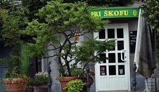 Gostilnica pri Škofu: na slabšem bregu Ljubljanice