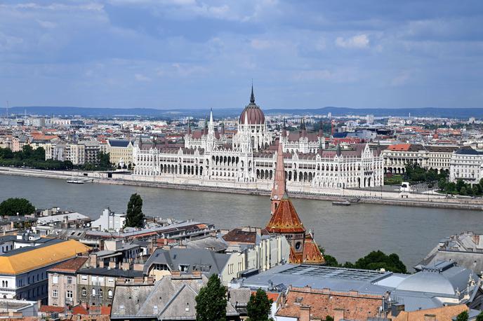 Budimpešta, Donava | Pridružitev uspešnih poslovnežev in tudi nekdanjih sodelavcev Orbanove stranke Fidesz nakazuje, da elita začenja verjeti v možnost političnih sprememb. | Foto Guliverimage