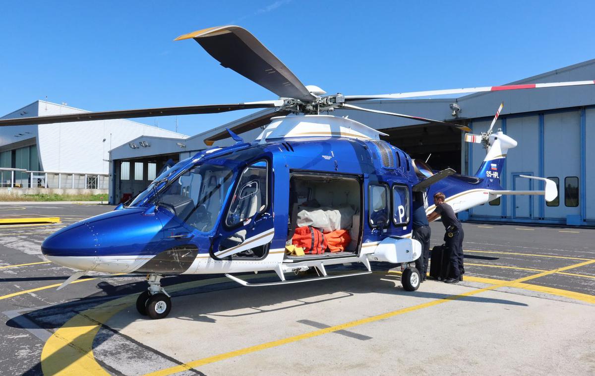 Helikoptersko gašenje v Makedoniji. Slovenska vojska. Gasilec. | Za nabavo helikopterjev bodo objavili nov razpis. Fotografija je simbolična. | Foto Gov.si