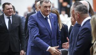 Dodik lahko mirno spi, Tanja Fajon mu ne bo omejevala potovanj
