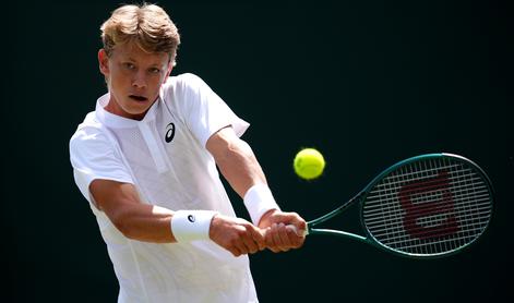 Izjemen uspeh mladega Slovenca na Wimbledonu: izločil je prvega nosilca!