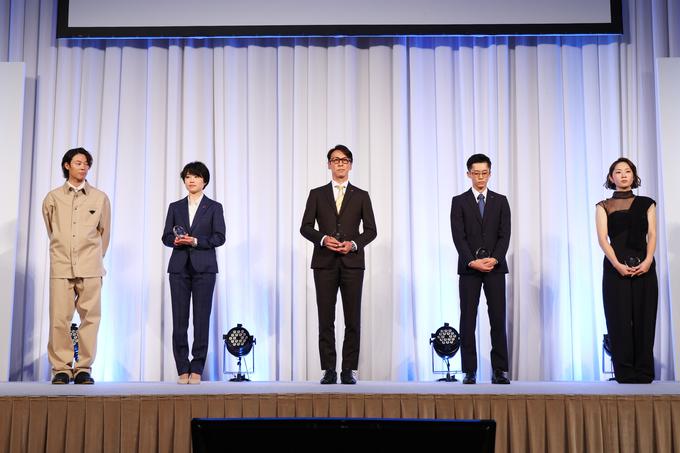 Na Japonskem so podelili priznanja najboljšim zimskim športnikom lanske sezone. | Foto: Reuters