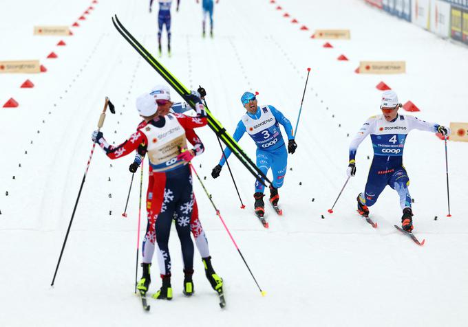 Johannes Hoesflot Klaebo in Erik Valnes nista dovolila presenečenja. | Foto: Reuters