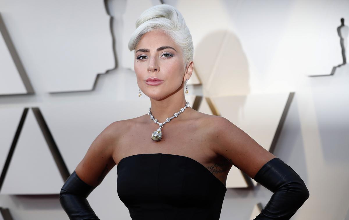 Lady Gaga | V strelskem napadu so ranili sprehajalca psov pevke Lady Gaga. | Foto Reuters