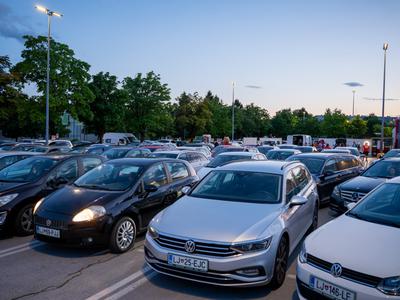 Ljubljanski mestni svet potrdil novo ureditev parkiranja v stanovanjskih soseskah