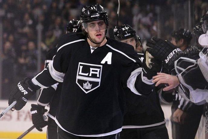 Kopitar podajalec pri zmagi proti Calgaryju (video)