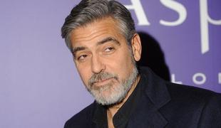 Zaradi Clooneyja si moški gladijo testise