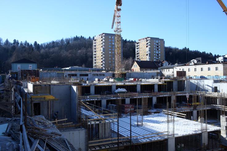 Če bo šlo vse po načrtih, se bodo prvi kupci v stanovanja vselili čez slabi dve leti. | Foto: Bojan Puhek