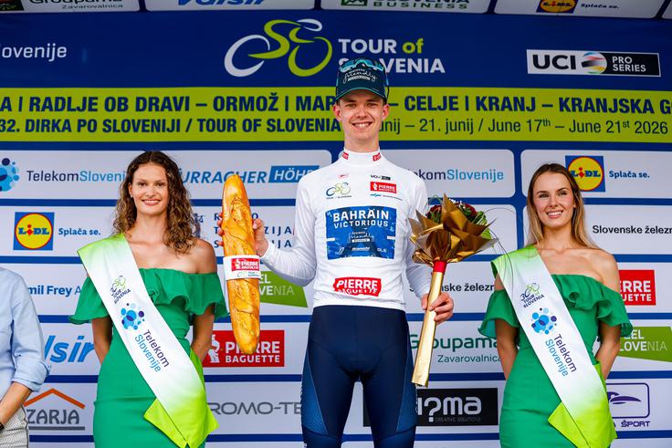 Bageta, ki jo je prejel za nagrado, ga v mislih ni popeljala na Tour de France. Sledi svoji poti in ne želi prehitevati dogodkov. | Foto: Aleš Fevžer