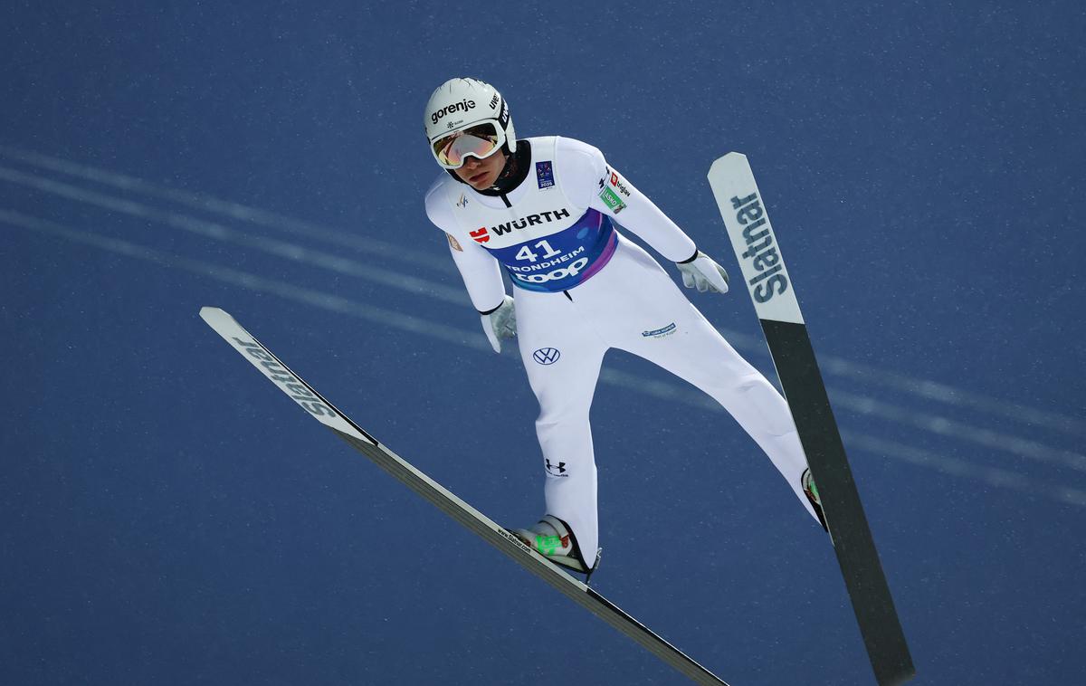 Anže Lanišek | Anžeta Laniška ob 17. uri čaka trening na veliki skakalnici. | Foto Reuters