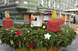 Tako je videti največji adventni venec v Sloveniji #video