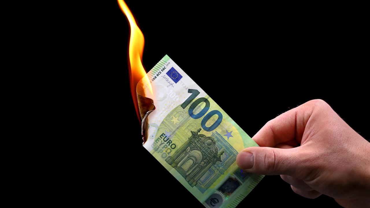 Po celotni EU dežujejo svarila: Sežigalnic denarja je vse več, nujno se jim izognite!