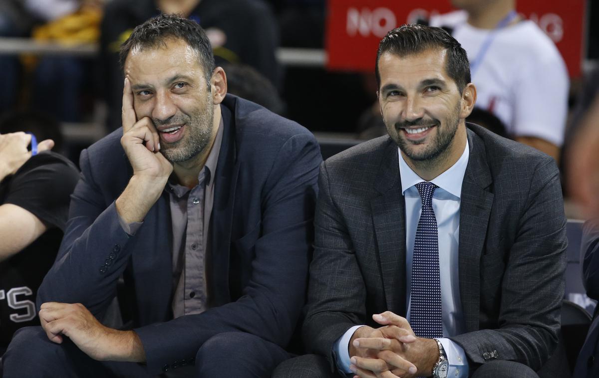 Vlade Divac Predrag Stojaković | Dvojec se je poslovil od funkcij pri Sacramento Kings. | Foto Reuters