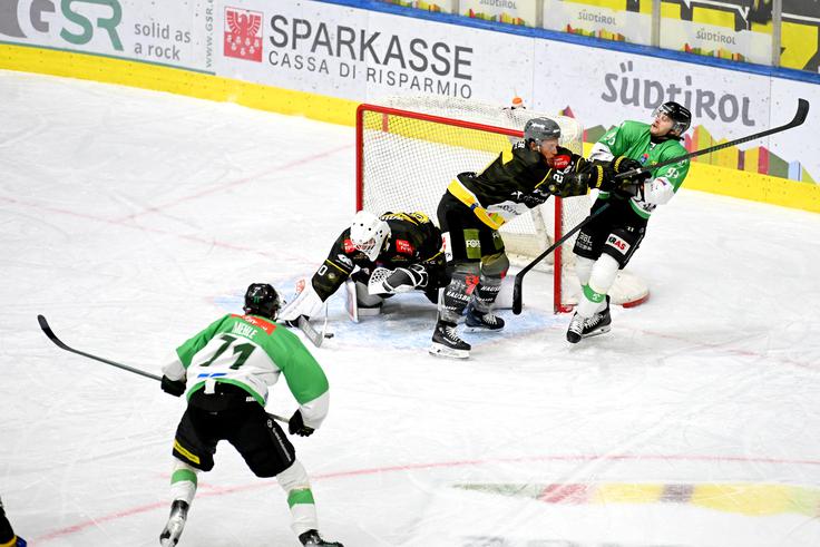 Pustertal : HK Olimpija | Foto: Foppa Iwan - HC Pustertal
