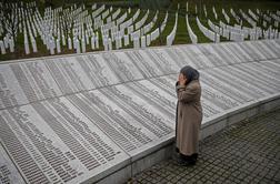 V Potočarih poklon žrtvam genocida v Srebrenici