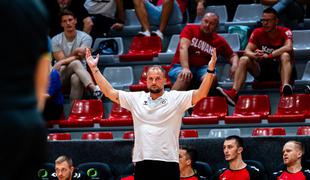 Večina favoritov do zmag, Gorenje le do točke